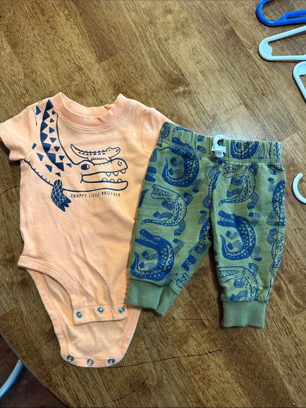Alligator Graphic Baby Bodysuit & Green Alligator Joggers Set